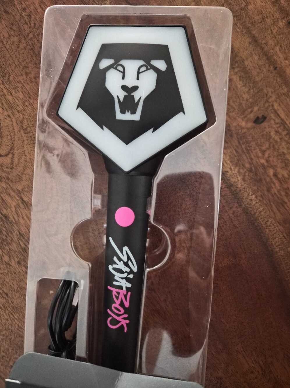 Netflix K-Pop Demon Hunters Light Stick - Black & Pink